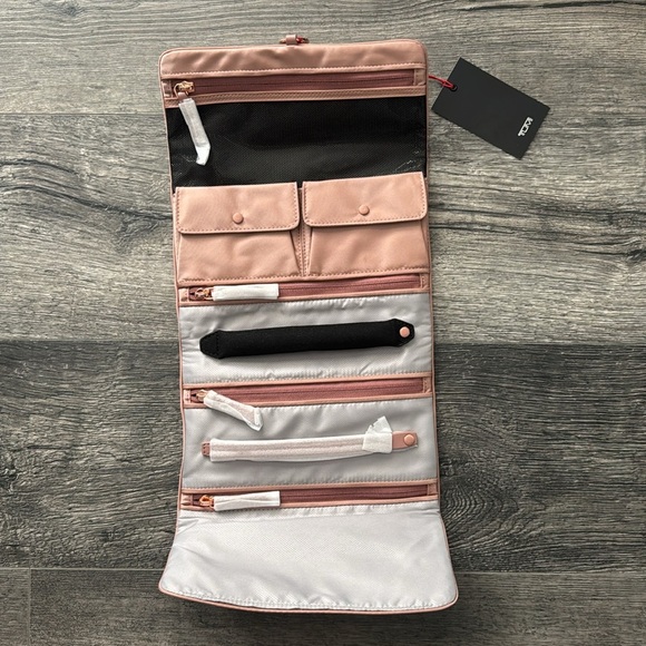 NWT Tumi Eliza Jewelry Travel Roll Bag with Gold Hardware - Picture 2 of 7